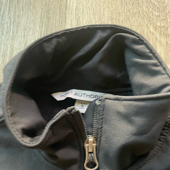 official poshmark black utility jacket winter fall coat lightweight size small - Picture 4 of 5